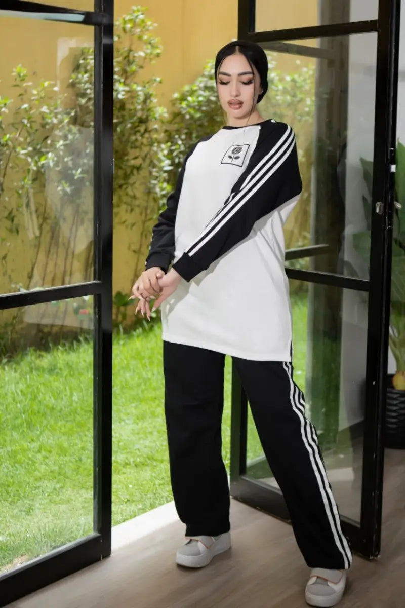 Sporty cotton Melton tracksuit set in orange and black with side stripes