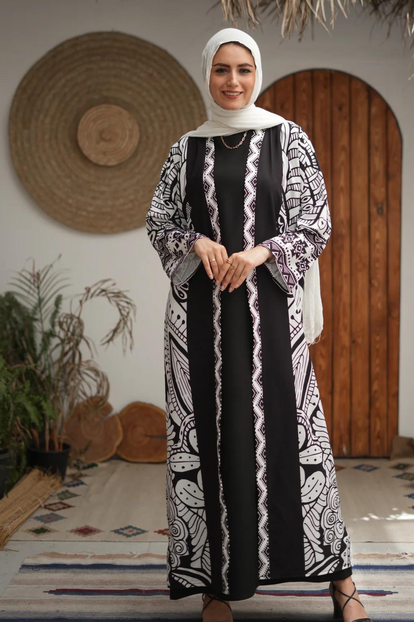 Classic Printed Abaya – Comfortable Cotton & Silk Blend with Modern Touch