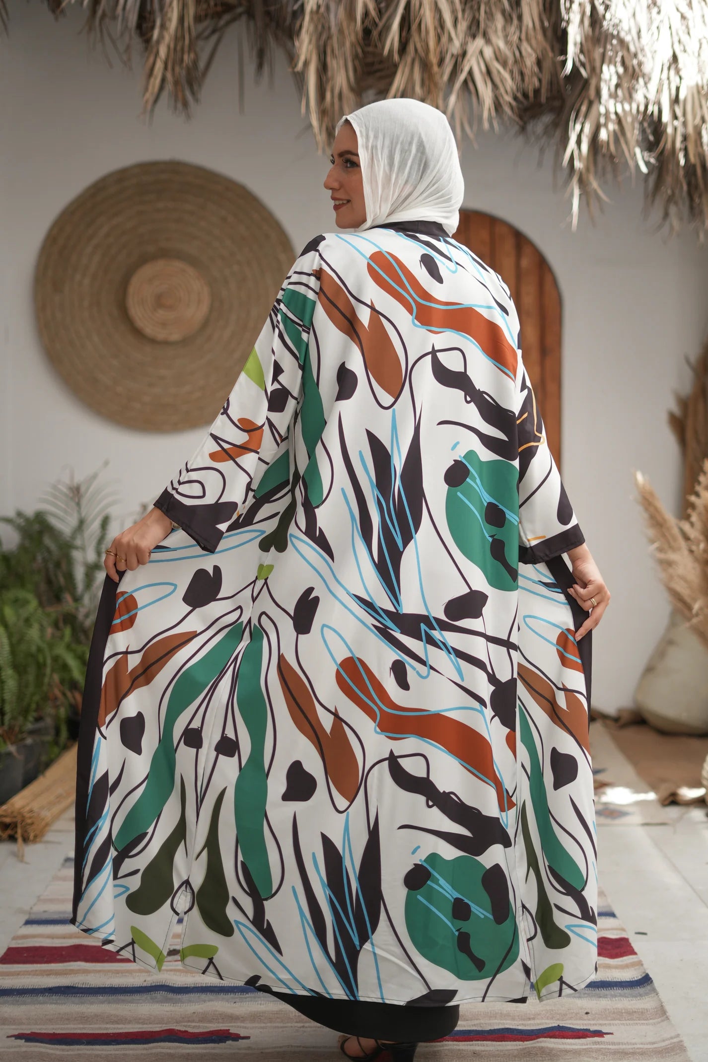 Refined Printed Abaya – Soft Cotton-Silk Blend for a Luxurious Feel