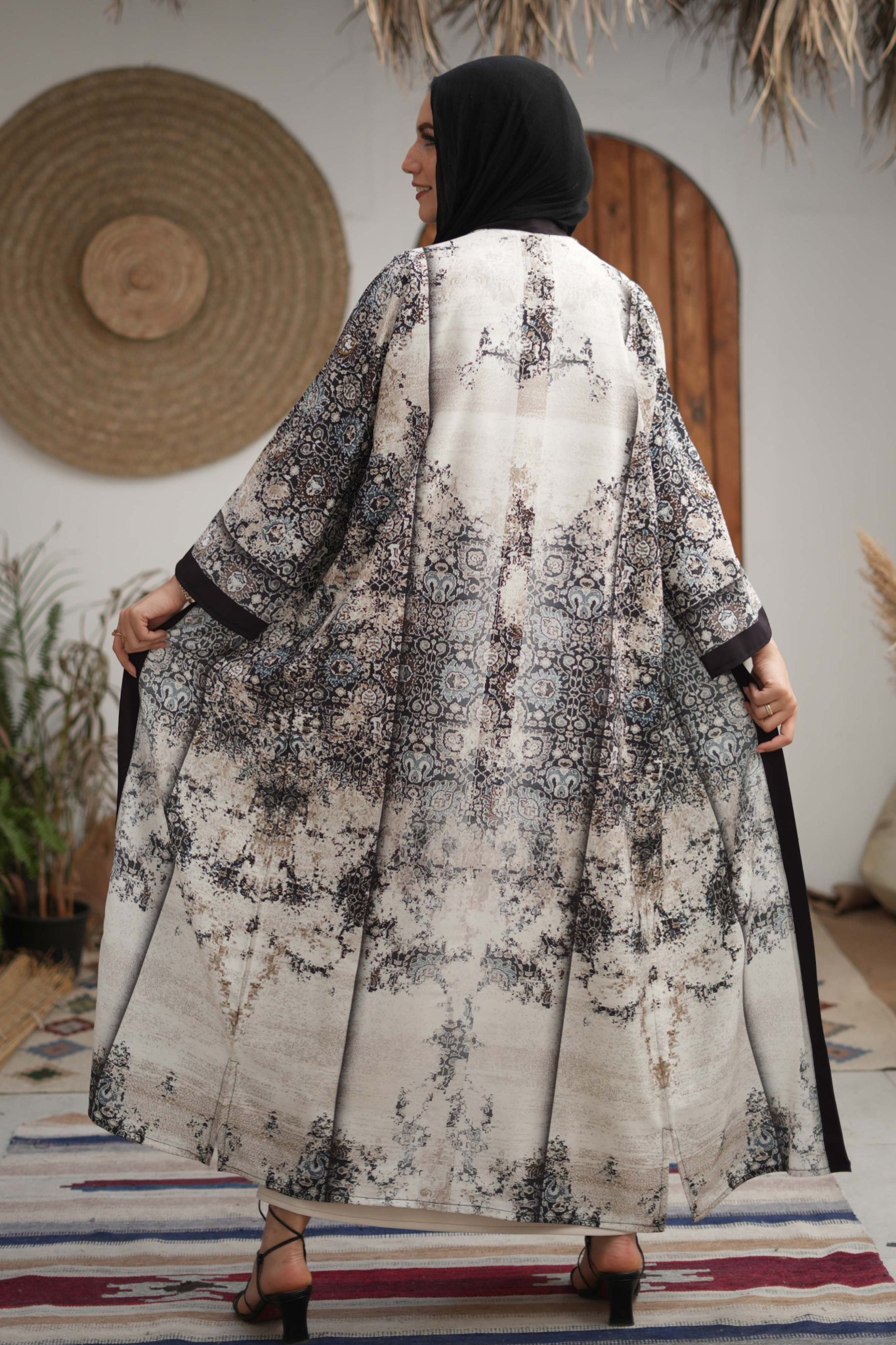 Soft Cotton & Silk Blend Printed Abaya - Elegant and Breathable